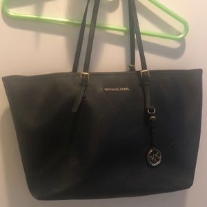 Michael Kors tote